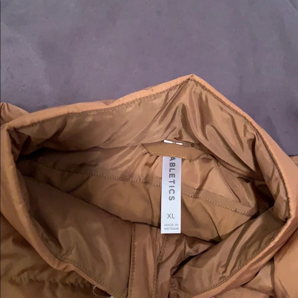 Fabletics Emerson Packable Puffer Jacket - Picture 3 of 3